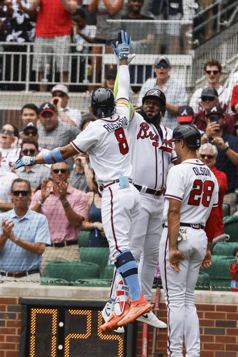 Eddie Rosario homers twice, knocks in 6 as Braves thump Rockies 14-6